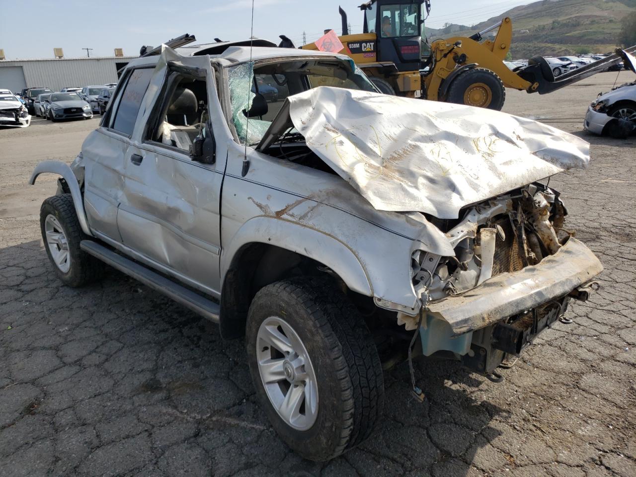 NISSAN PATHFINDER 2002 with VIN JN8DR09Y52W725744 - Photo from auction