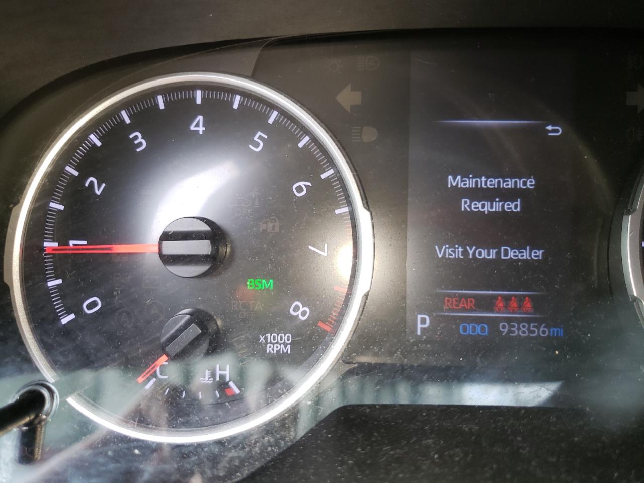 Photo 8 from auction – 2019 TOYOTA RAV4 XLE with VIN 2T3W1RFV0KC002085