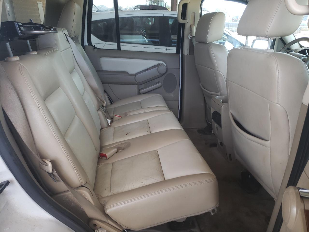 Photo 6 from auction – 2008 FORD EXPLORER E with VIN 1FMEU64E58UA08341