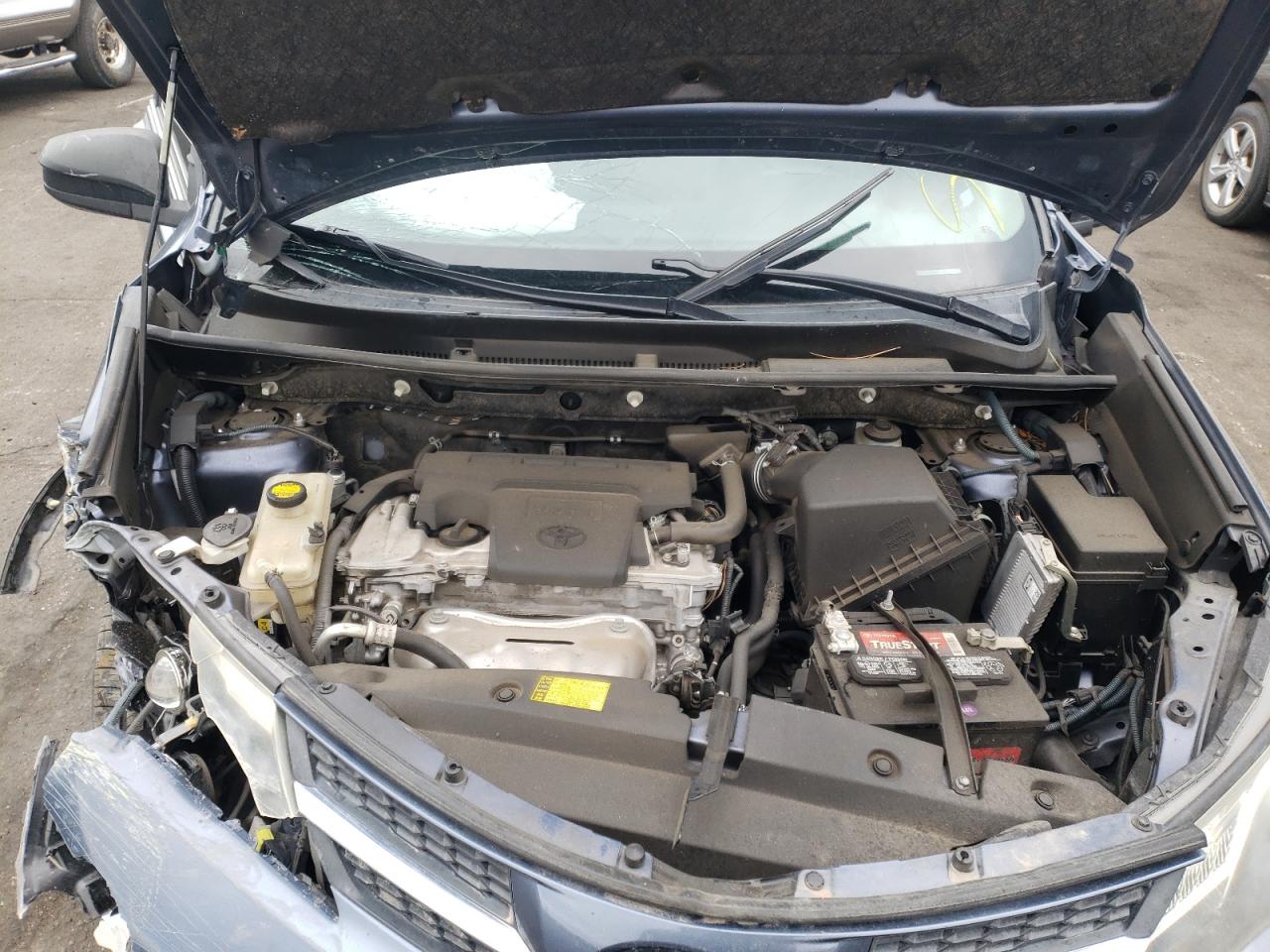Photo 7 from auction – 2013 TOYOTA RAV4 LE with VIN JTMBFREV3D5006724