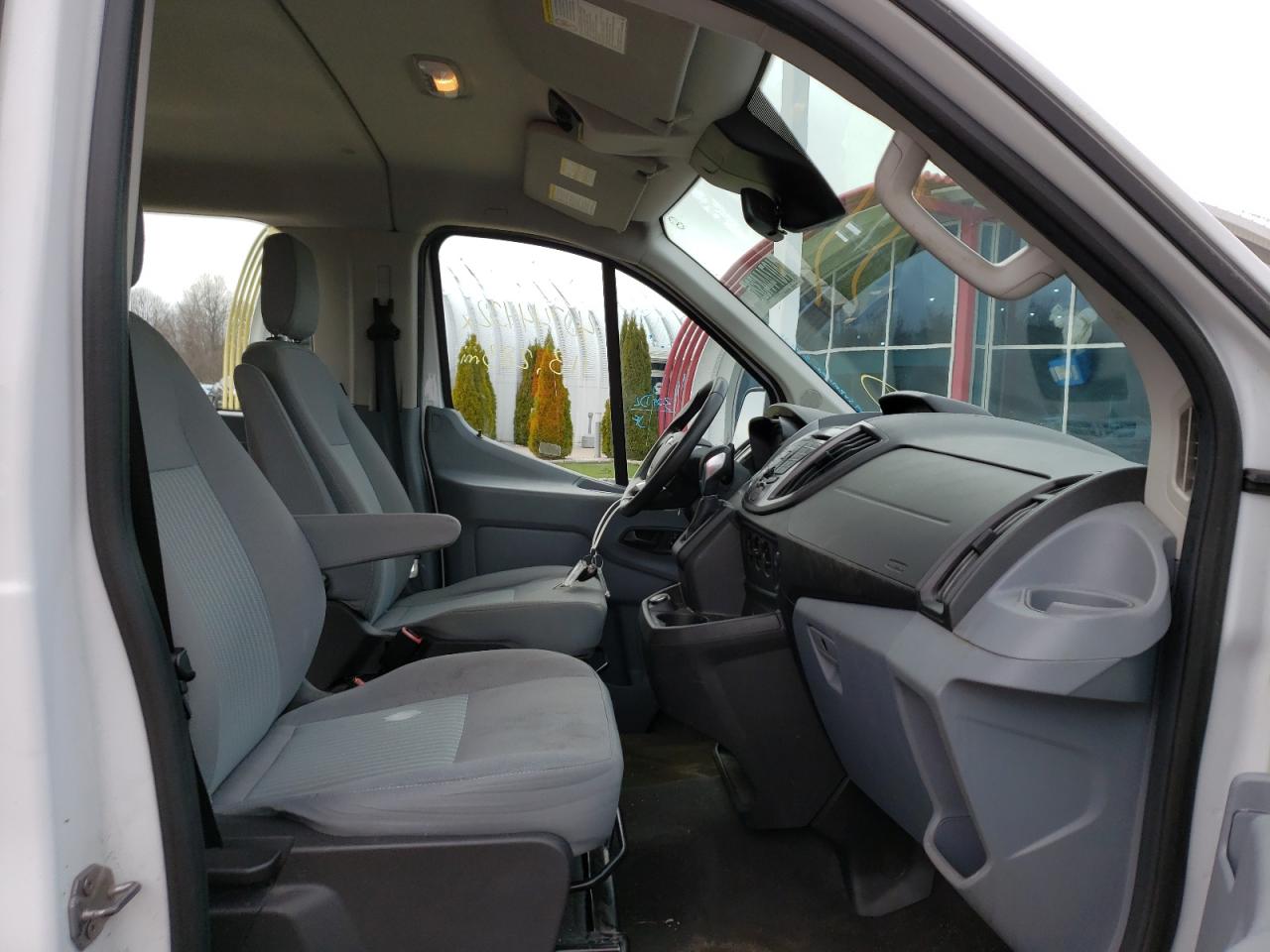 Photo 5 from auction – 2018 FORD TRANSIT T- with VIN 1FBZX2YM0JKB29565