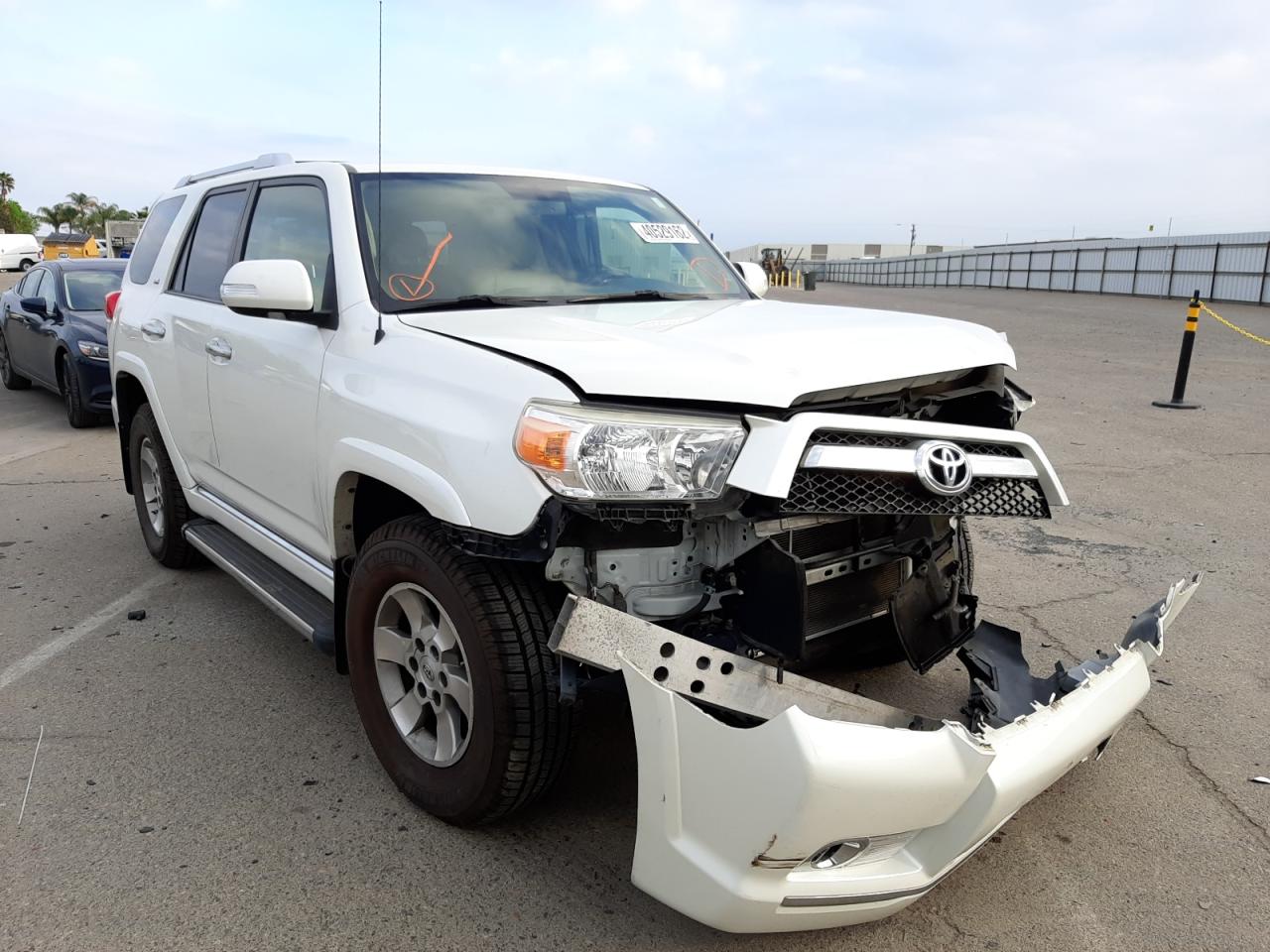 TOYOTA 4RUNNER SR 2013 with VIN JTEBU5JR0D5137922 - Photo from auction