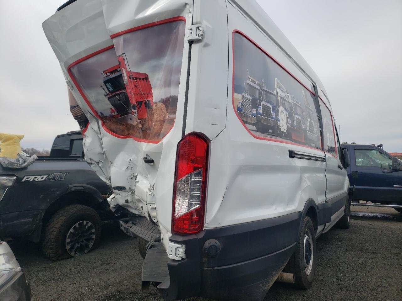 Photo 4 from auction – 2020 FORD TRANSIT T- with VIN 1FTBW3X82LKB51483