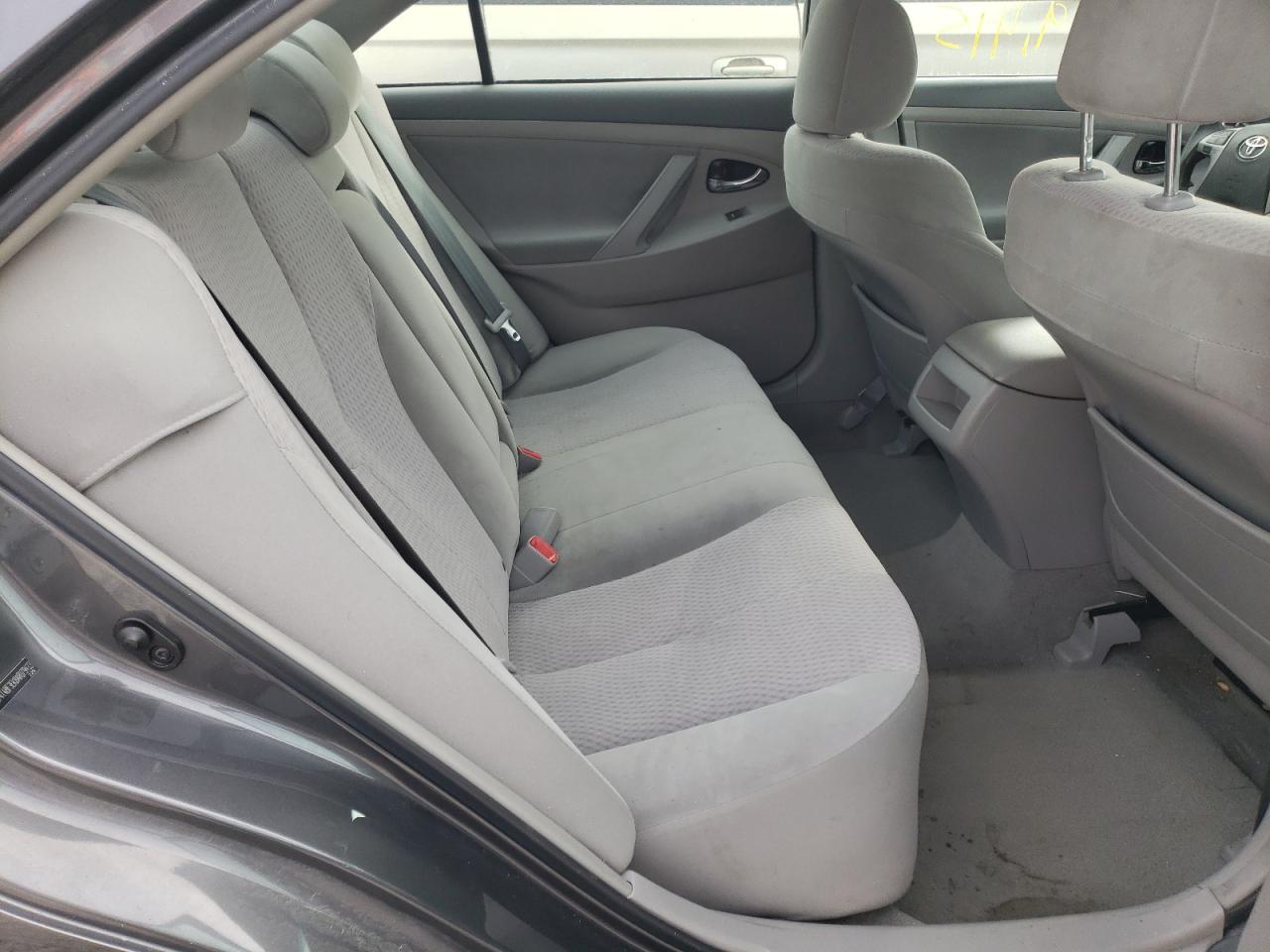 Zdjęcie 6 z aukcji – 2010 TOYOTA CAMRY BASE z VIN 4T4BF3EK8AR079433