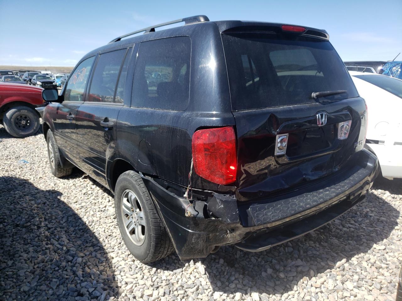 Photo 3 from auction – 2004 HONDA PILOT with VIN 2HKYF18754H593033