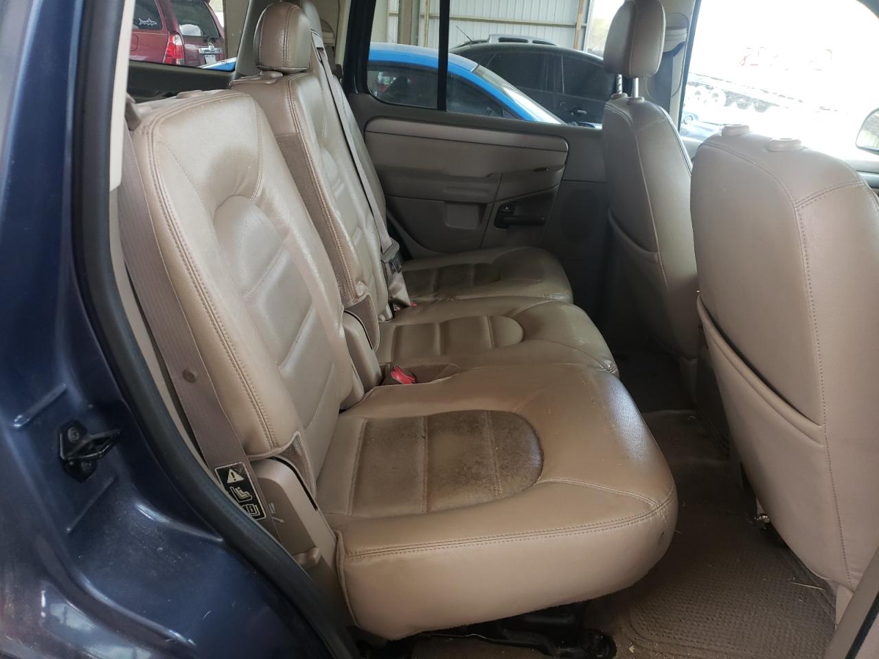 Photo 6 from auction – 2003 FORD EXPLORER X with VIN 1FMZU63K93UA97915