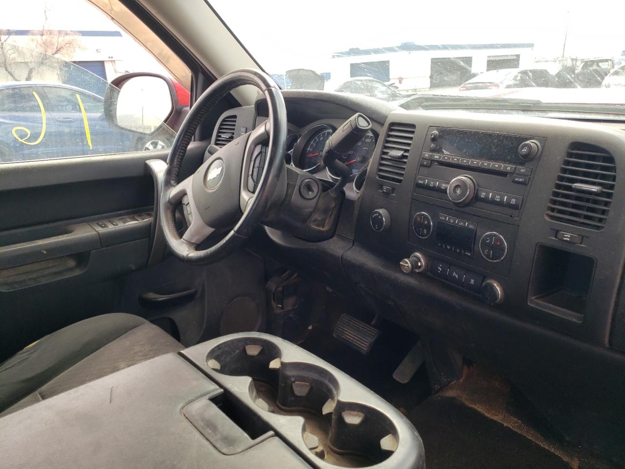 Photo 9 from auction – 2011 CHEVROLET SILVERADO with VIN 1GCRKSE3XBZ360259