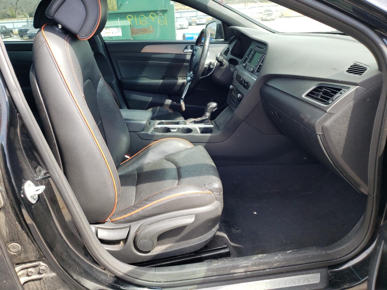 Photo 5 from auction – 2015 HYUNDAI SONATA SPO with VIN 5NPE34AB9FH082214