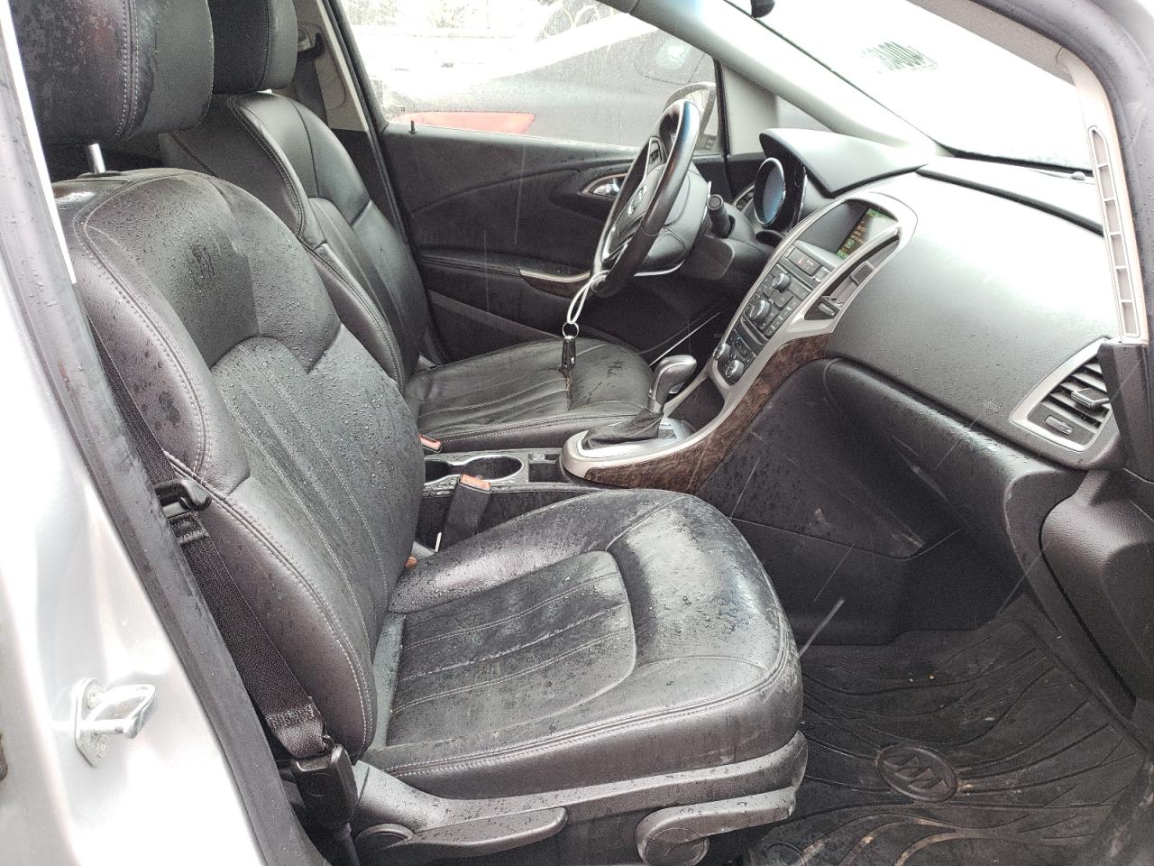Photo 5 from auction – 2012 BUICK VERANO with VIN 1G4PS5SK2C4146851