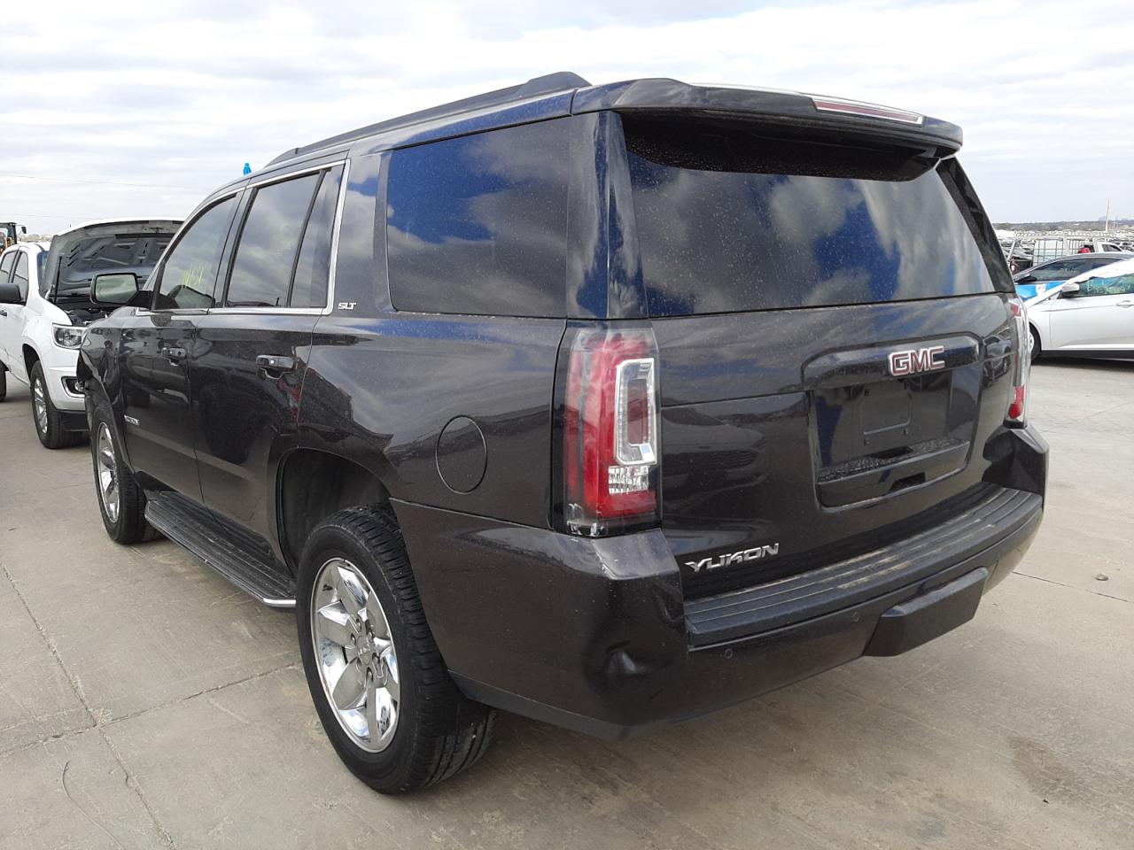 Photo 3 from auction – 2016 GMC YUKON SLT with VIN 1GKS1BKC1GR140674