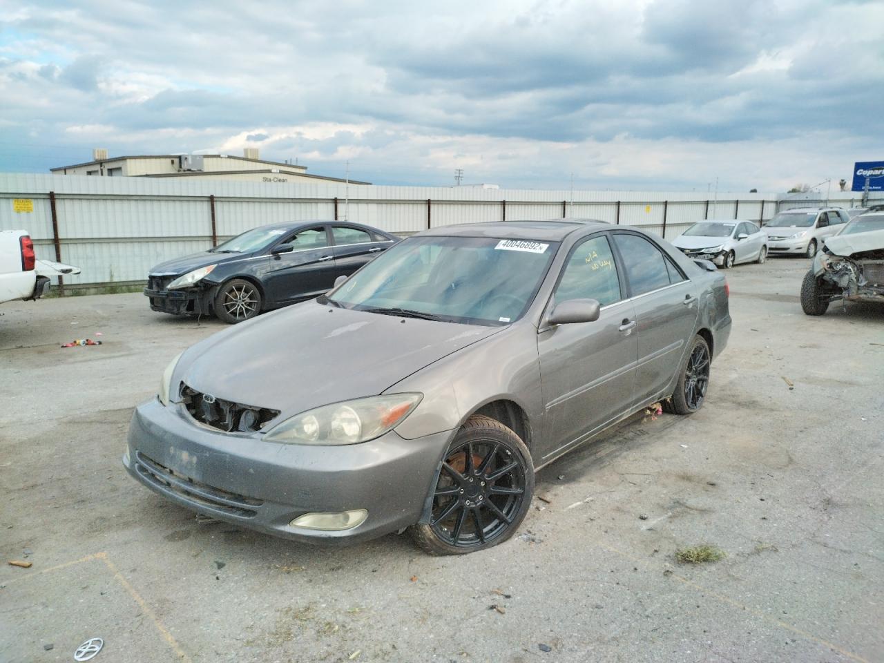 Photo 2 from auction – 2003 TOYOTA CAMRY LE with VIN 4T1BE32K53U743482