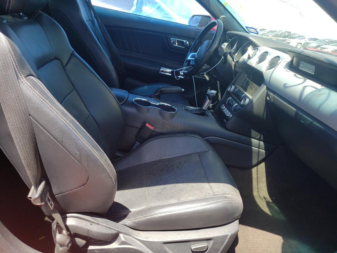 Photo 5 from auction – 2016 FORD MUSTANG with VIN 1FATP8UH3G5212949