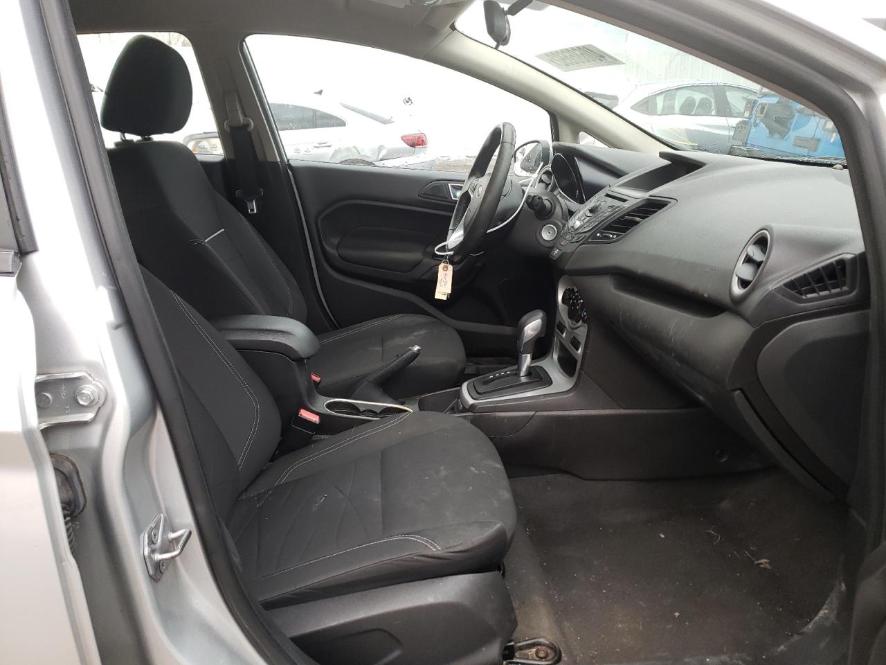 Photo 5 from auction – 2014 FORD FIESTA SE with VIN 3FADP4EJ5EM117315
