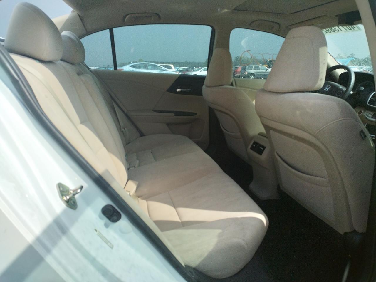 Photo 6 from auction – 2014 HONDA ACCORD EX with VIN 1HGCR2F76EA131178