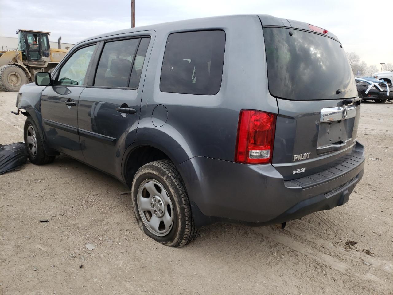 Photo 3 from auction – 2013 HONDA PILOT LX with VIN 5FNYF4H22DB057791