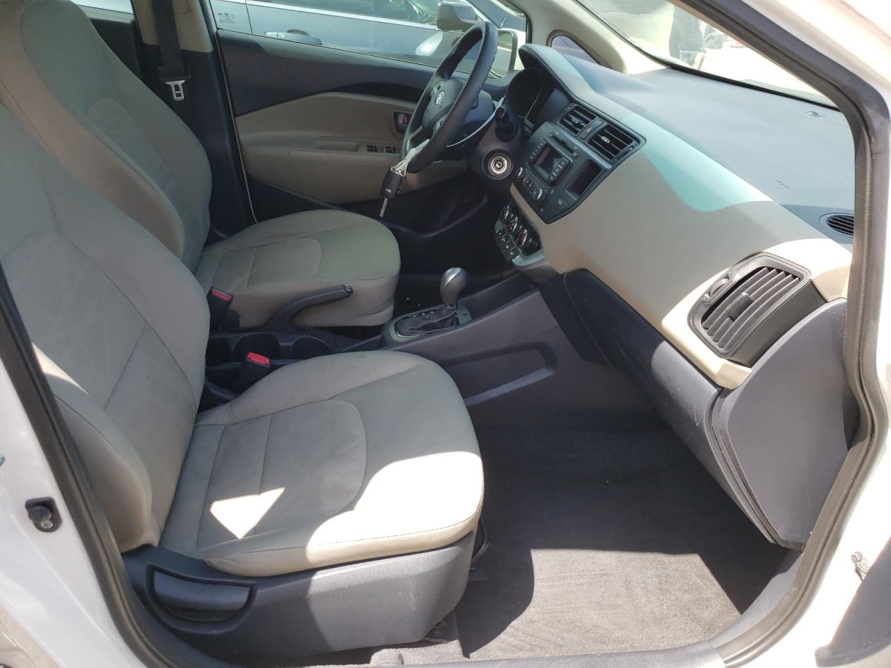 Photo 5 from auction – 2015 KIA RIO LX with VIN KNADM4A32F6441962