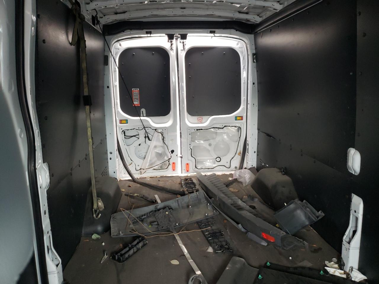 Photo 6 from auction – 2015 FORD TRANSIT T- with VIN 1FTNE2CM6FKA03564