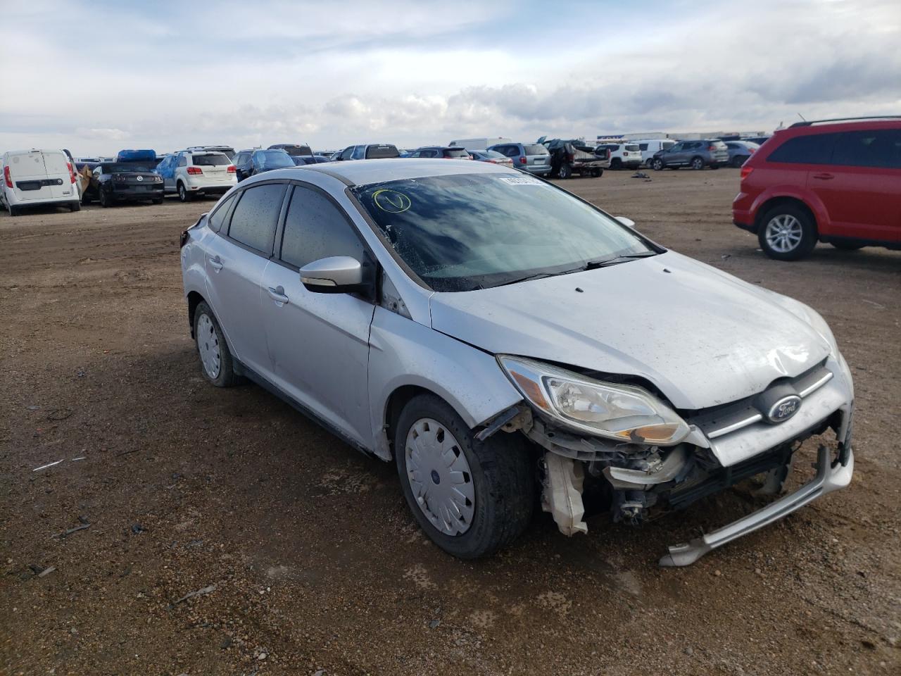 FORD FOCUS SE 2013 with VIN 1FADP3F24DL220937 - Photo from auction