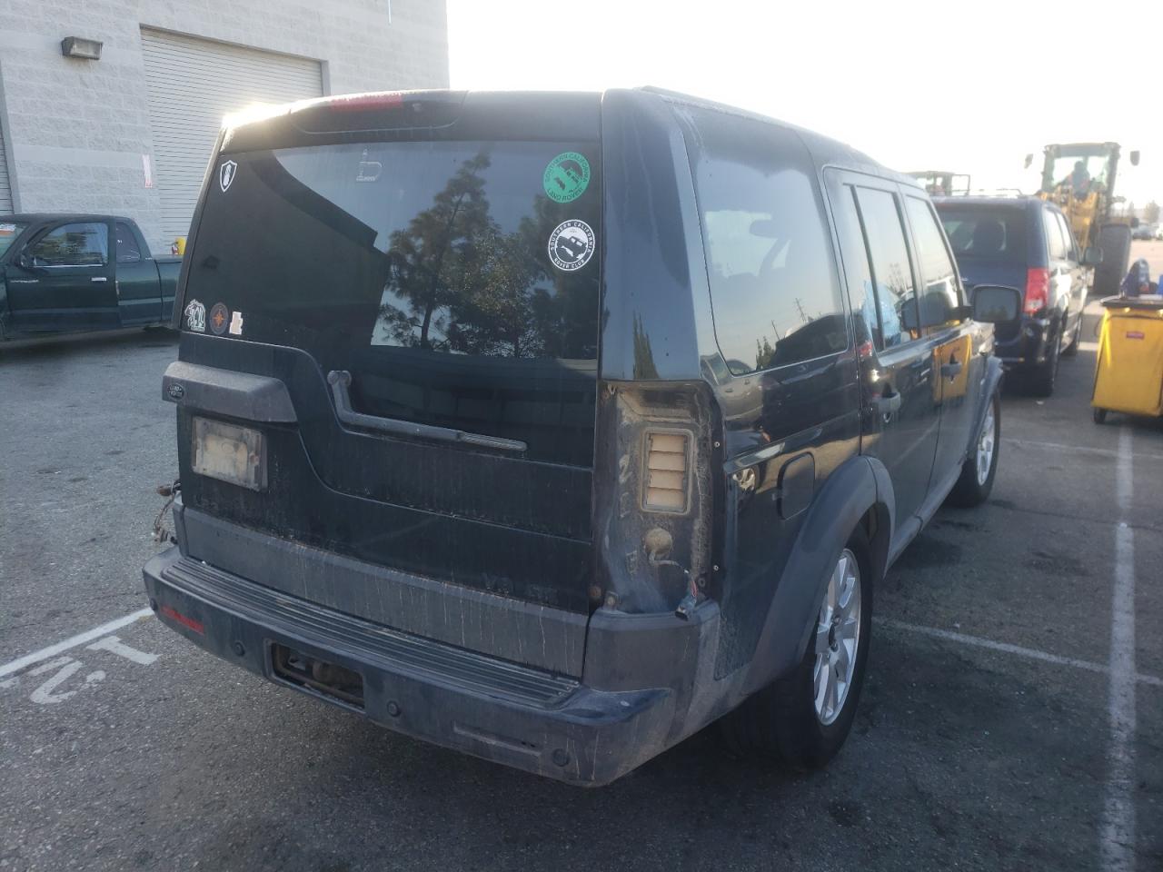 Photo 4 from auction – 2005 LAND ROVER LR3 SE with VIN SALAD25435A333836