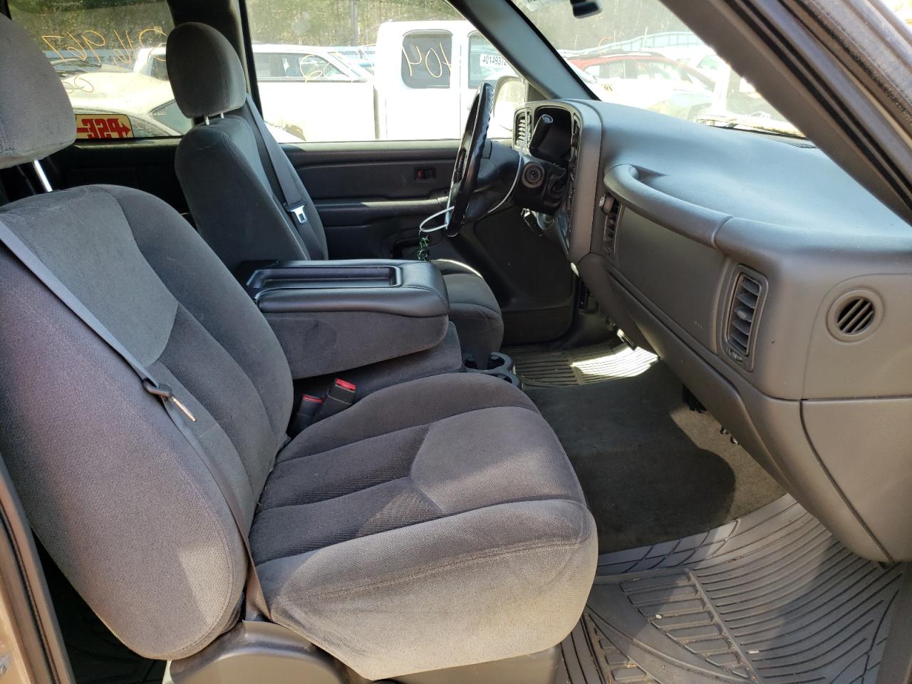 Photo 5 from auction – 2004 GMC SIERRA with VIN 1GTEK19T74E274002