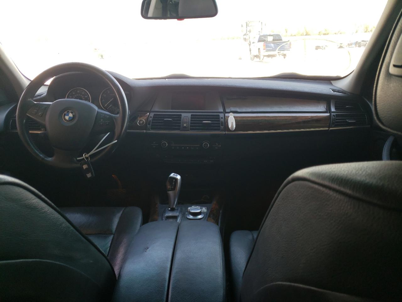 Photo 9 from auction – 2008 BMW X5 3.0I with VIN 5UXFE43518L005601