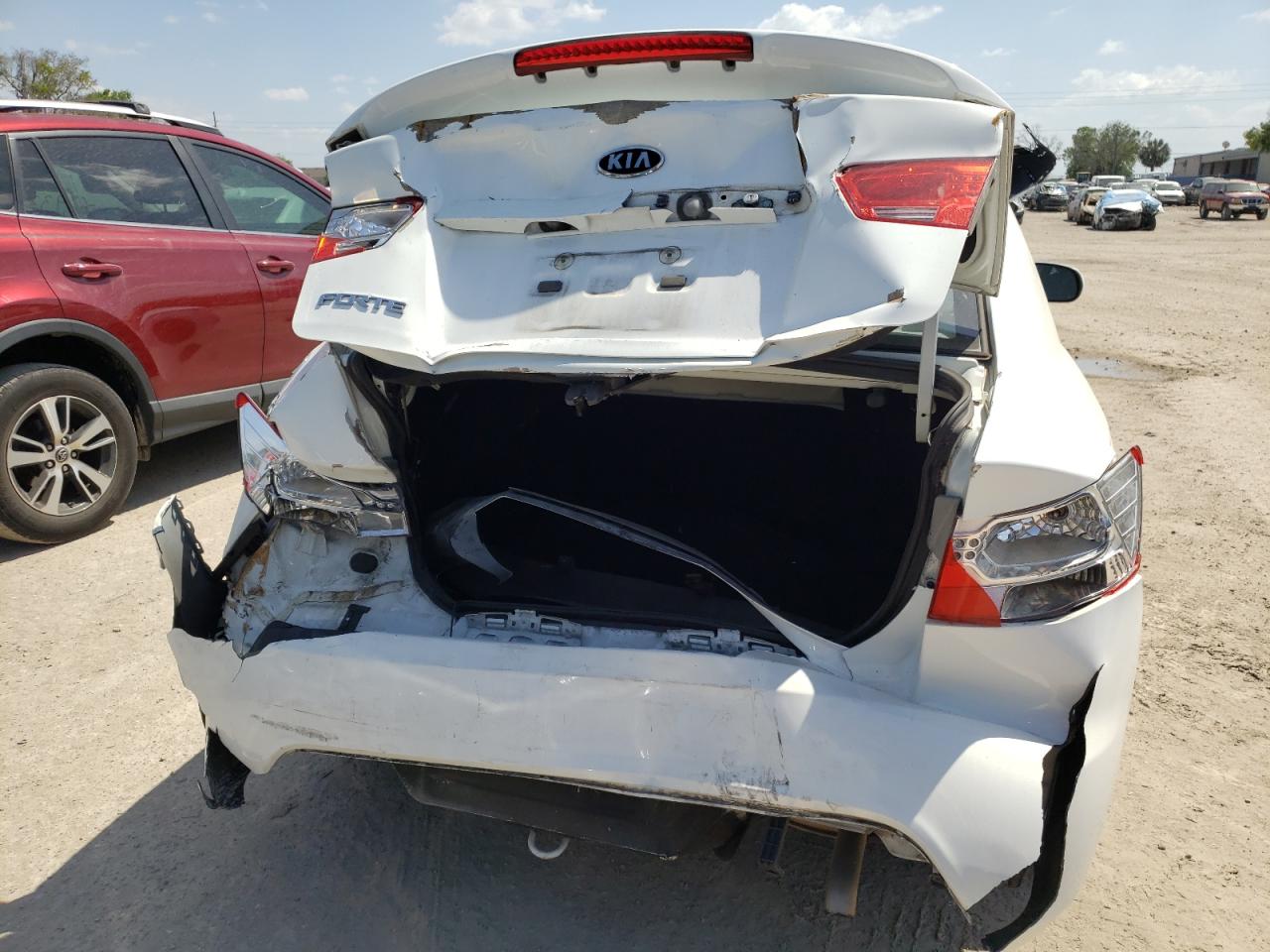 Zdjęcie 9 z aukcji – 2012 KIA FORTE LX z VIN KNAFT4A24C5582133