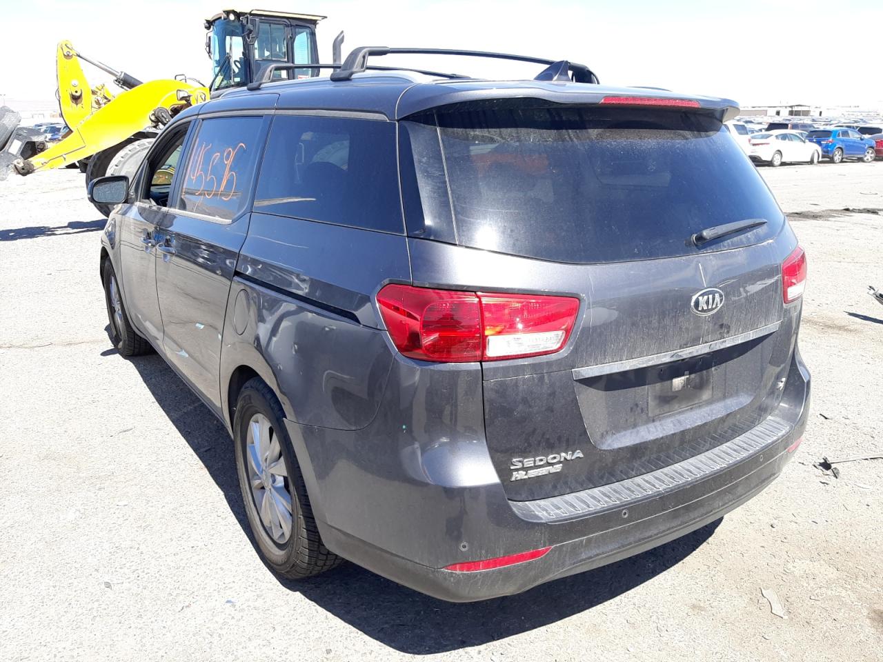 Photo 3 from auction – 2016 KIA SEDONA LX with VIN KNDMB5C12G6089266