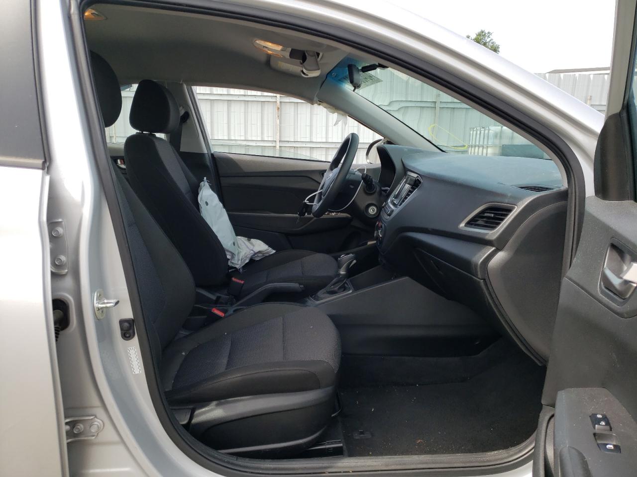 Photo 5 from auction – 2020 HYUNDAI ACCENT SE with VIN 3KPC24A60LE098993