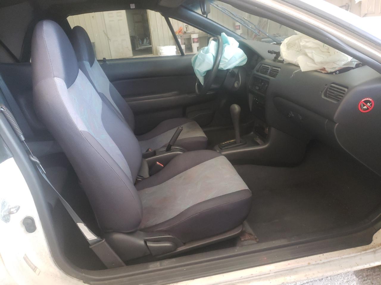 Photo 5 from auction – 1997 TOYOTA PASEO with VIN JT5FC52H8V0033672