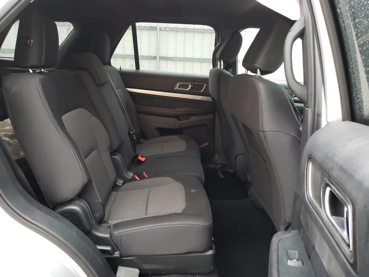 Photo 6 from auction – 2018 FORD EXPLORER X with VIN 1FM5K7D80JGC51808