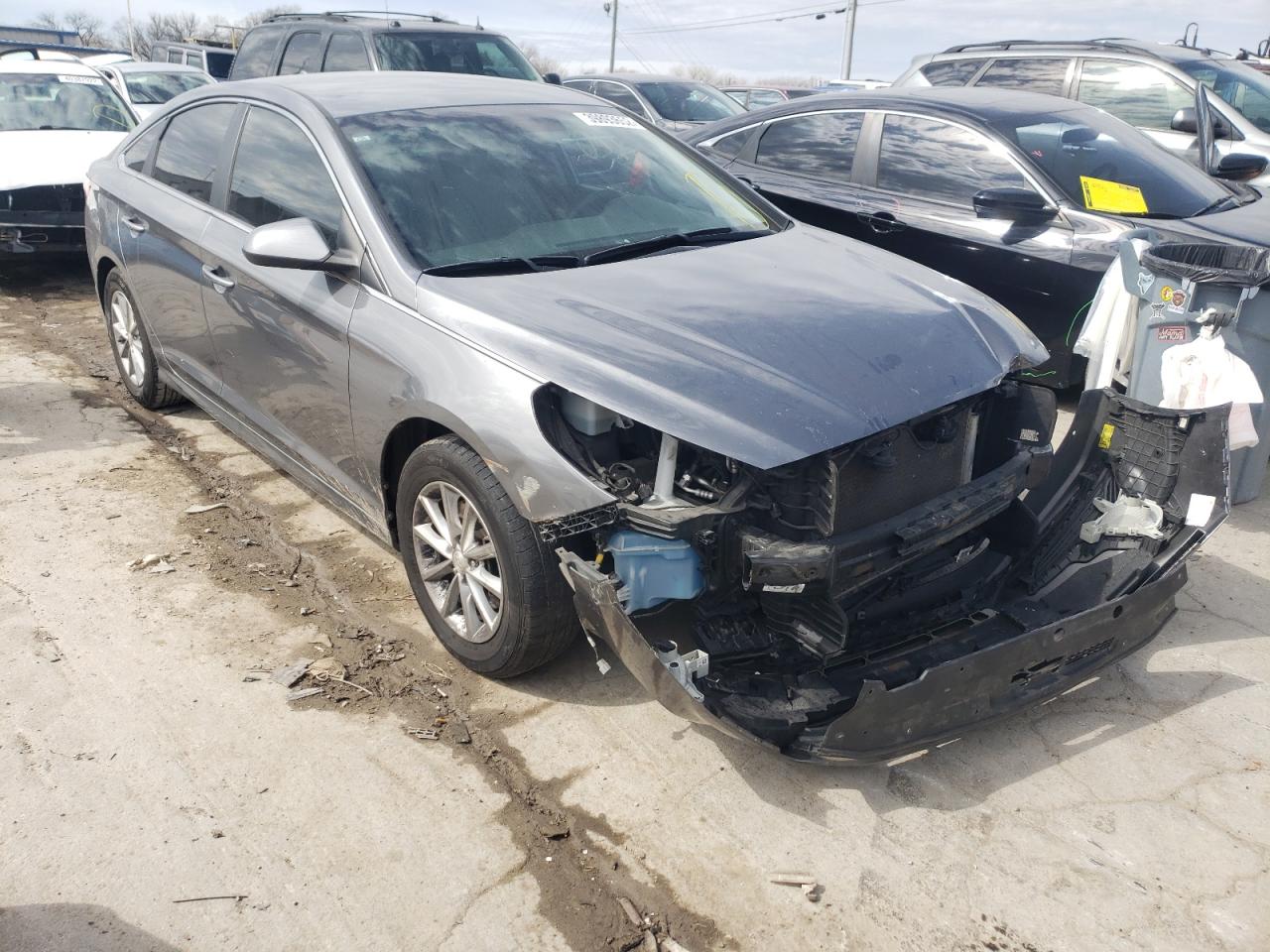 HYUNDAI SONATA SE 2018 with VIN 5NPE24AF7JH612940 - Photo from auction