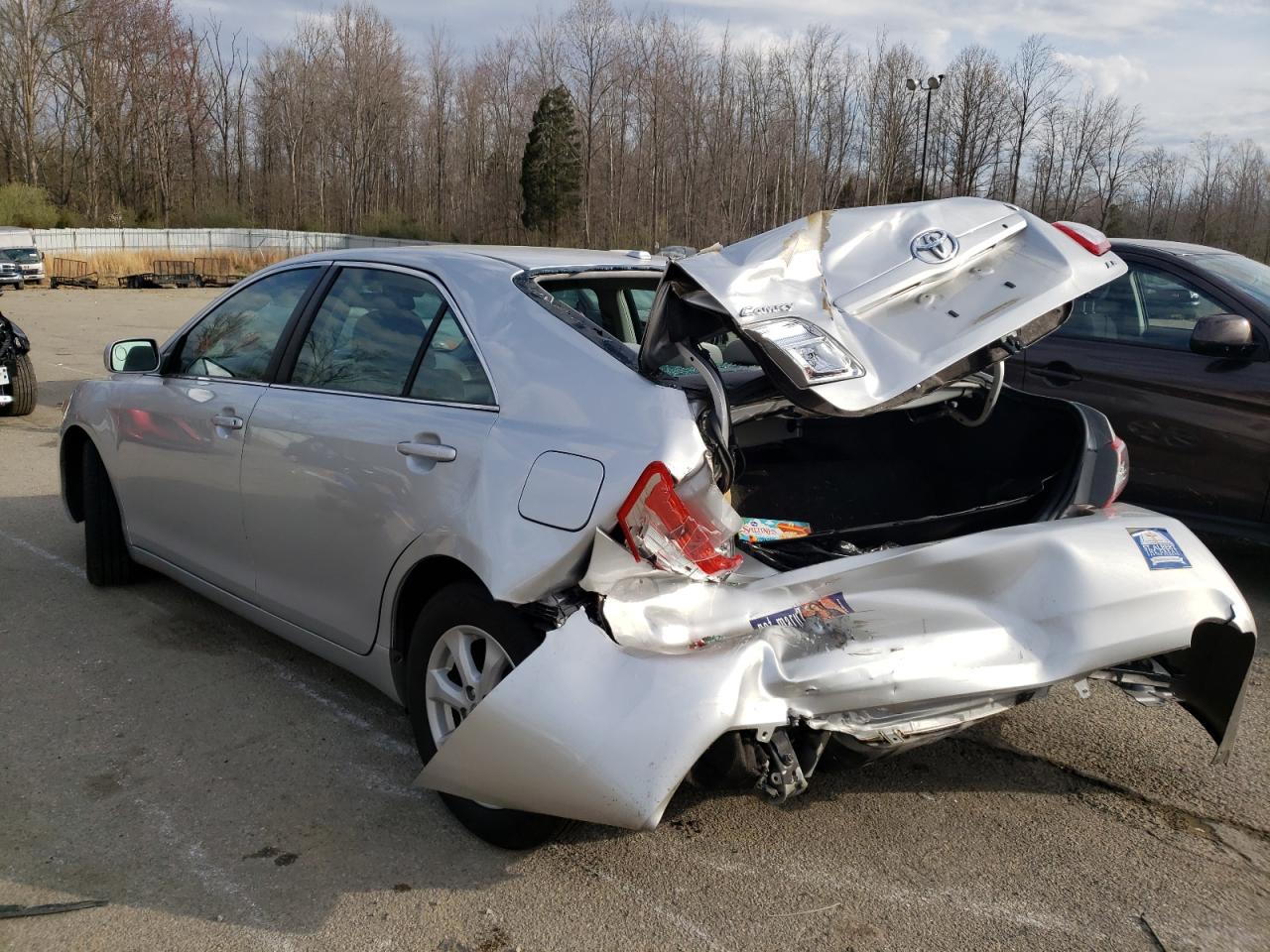 Photo 3 from auction – 2011 TOYOTA CAMRY BASE with VIN 4T1BF3EK8BU625790
