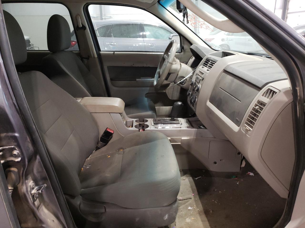 Photo 5 from auction – 2010 FORD ESCAPE XLT with VIN 1FMCU9DG4AKA08505