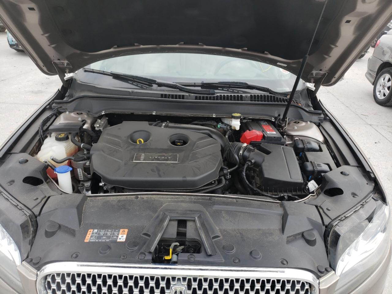 Photo 7 from auction – 2019 LINCOLN MKZ with VIN 3LN6L5A91KR604196