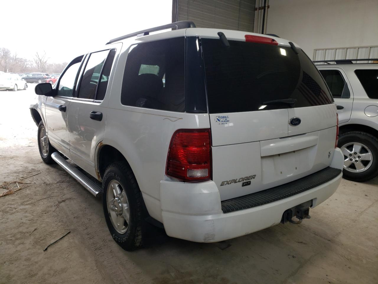 Photo 3 from auction – 2004 FORD EXPLORER X with VIN 1FMZU73W04ZA14823