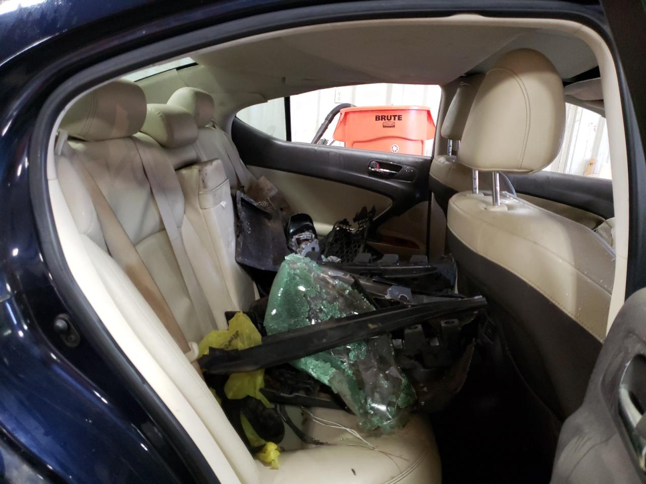 Photo 6 from auction – 2009 LEXUS IS 250 with VIN JTHBK262695090258