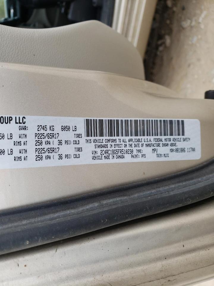 Photo 10 from auction – 2015 CHRYSLER TOWN & COU with VIN 2C4RC1BG5FR510230
