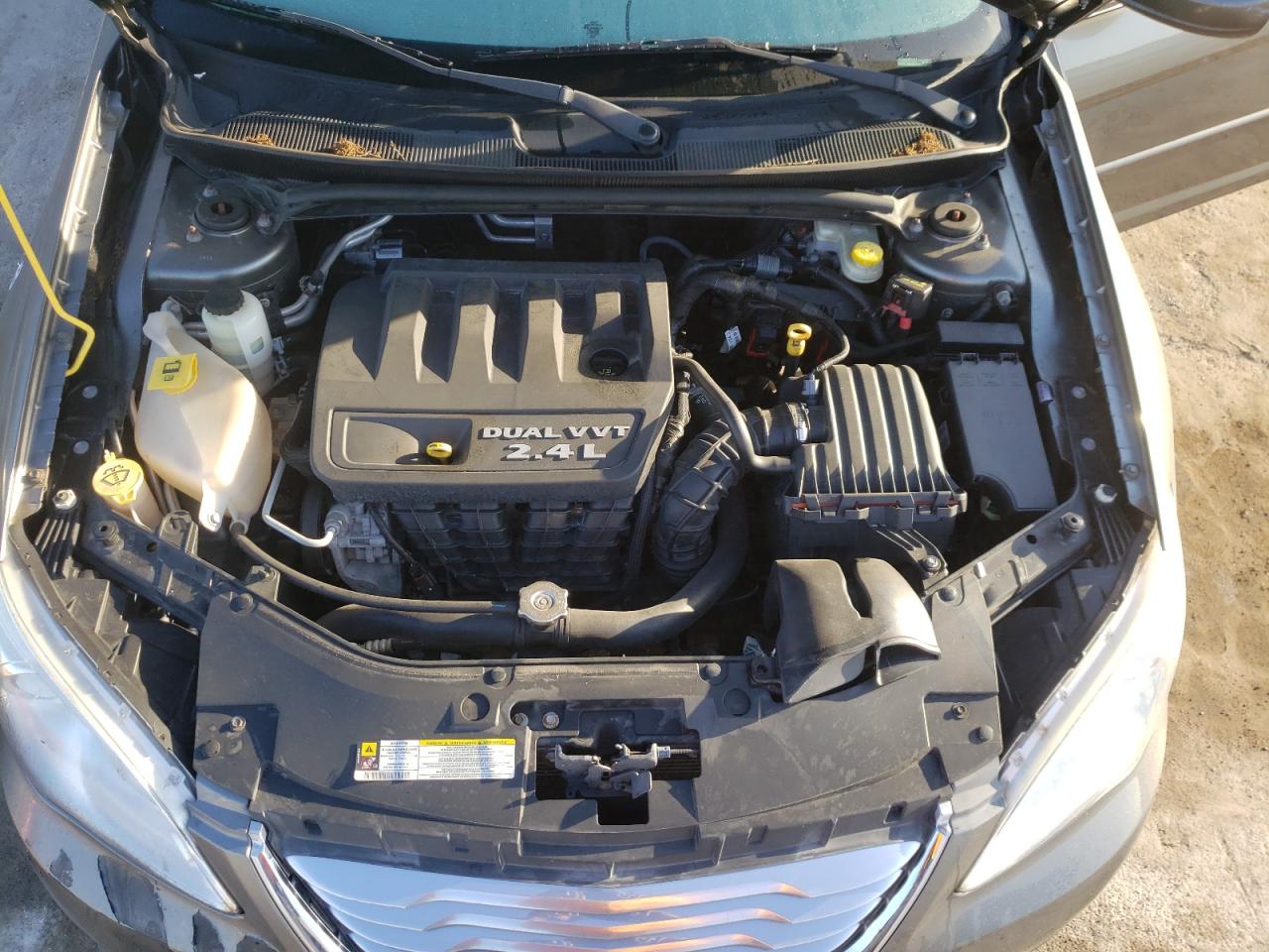 Photo 7 from auction – 2012 CHRYSLER 200 LX with VIN 1C3CCBAB4CN273115