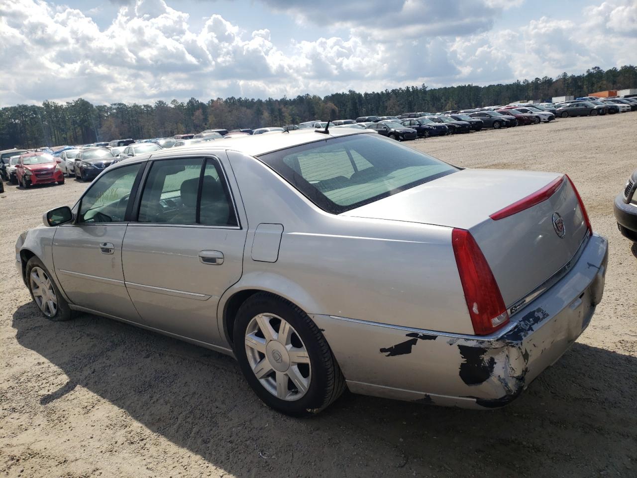 Photo 3 from auction – 2007 CADILLAC DTS with VIN 1G6KD57Y17U165843