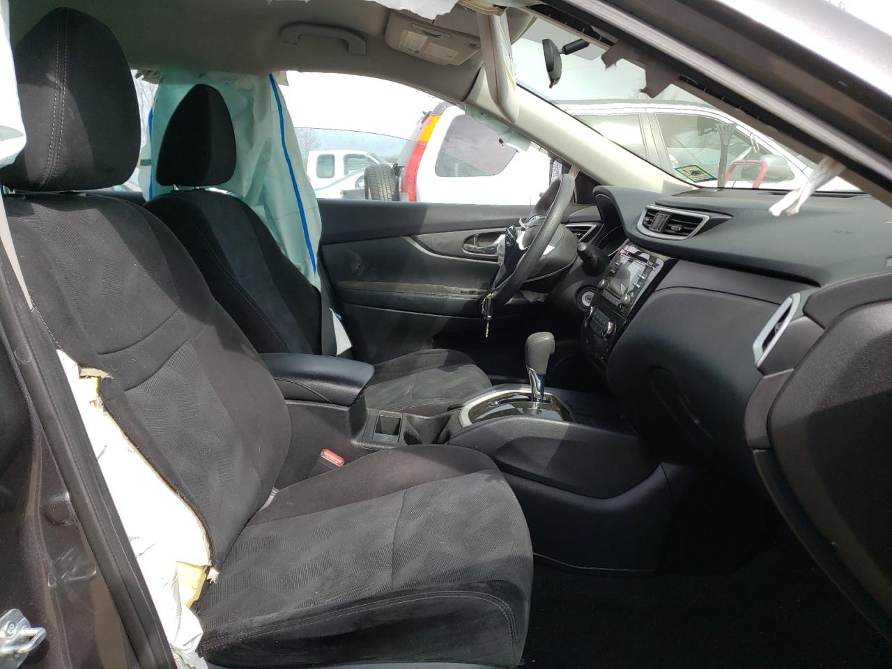 Photo 5 from auction – 2016 NISSAN ROGUE S with VIN 5N1AT2MV8GC914790