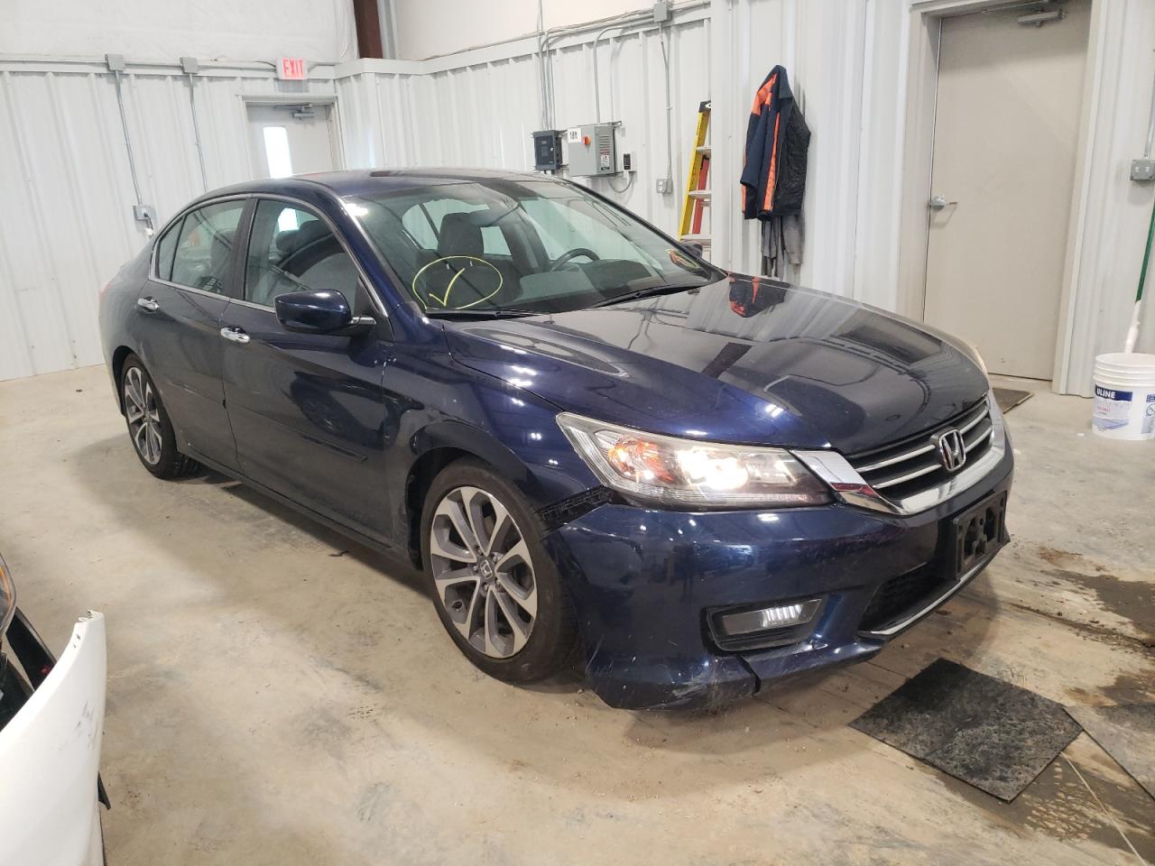 Photo 1 from auction – 2014 HONDA ACCORD SPO with VIN 1HGCR2F52EA061077