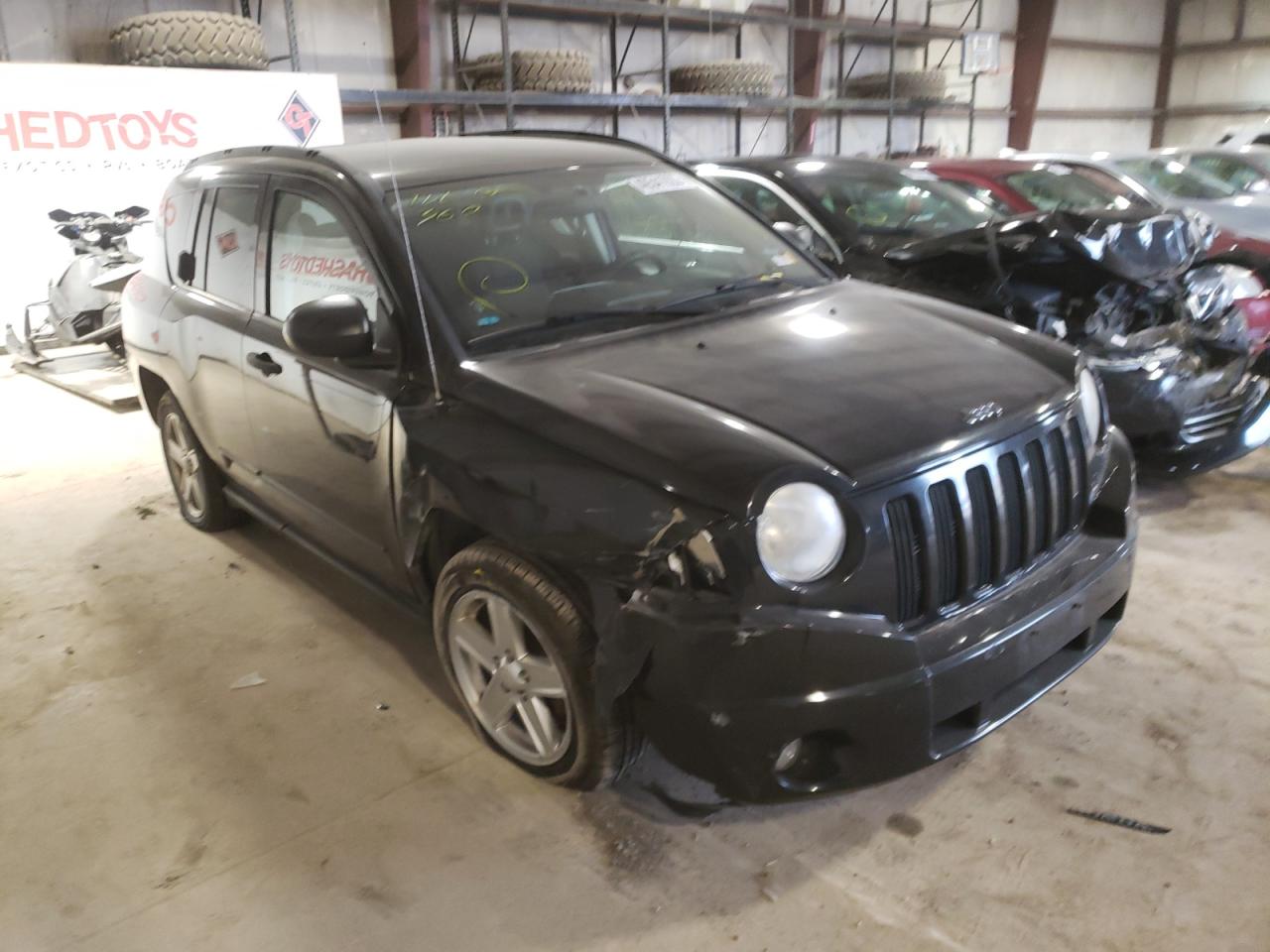 JEEP COMPASS SP 2008 with VIN 1J8FT47058D619995 - Photo from auction