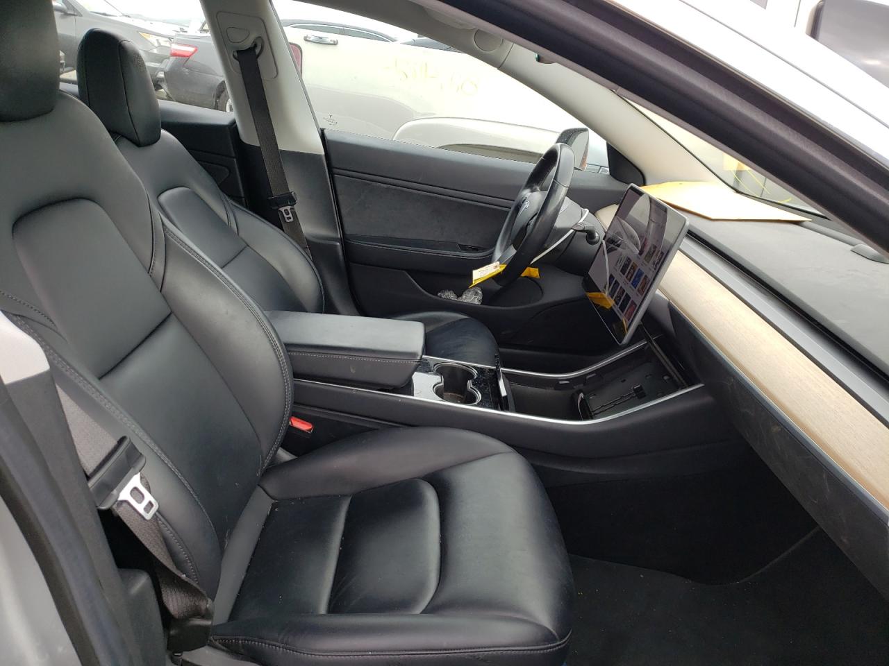 Photo 5 from auction – 2018 TESLA MODEL 3 with VIN 5YJ3E1EA0JF020189