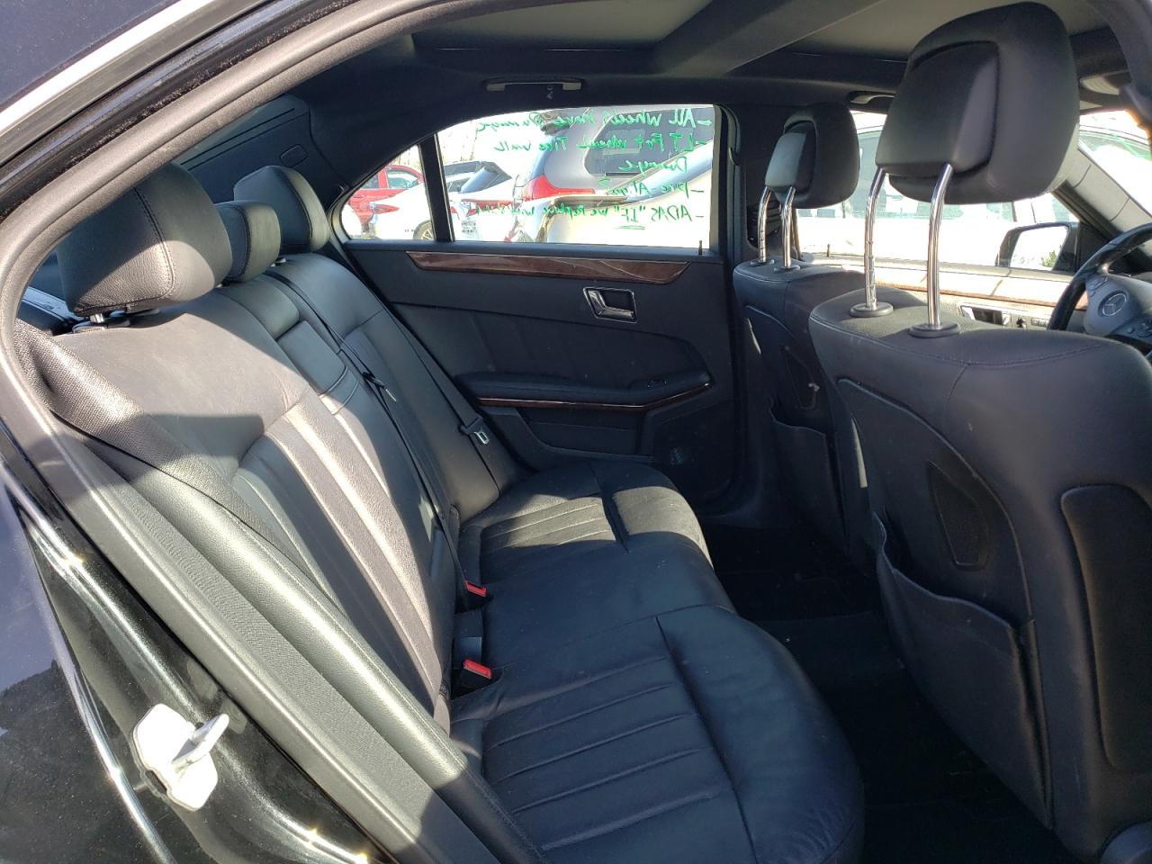 Photo 6 from auction – 2010 MERCEDES-BENZ E 550 with VIN WDDHF7CB0AA196501