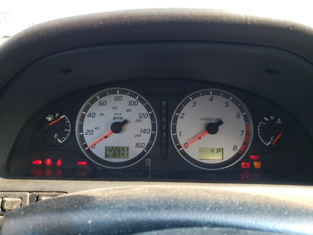 Photo 8 from auction – 2002 NISSAN MAXIMA GLE with VIN JN1DA31A32T322224