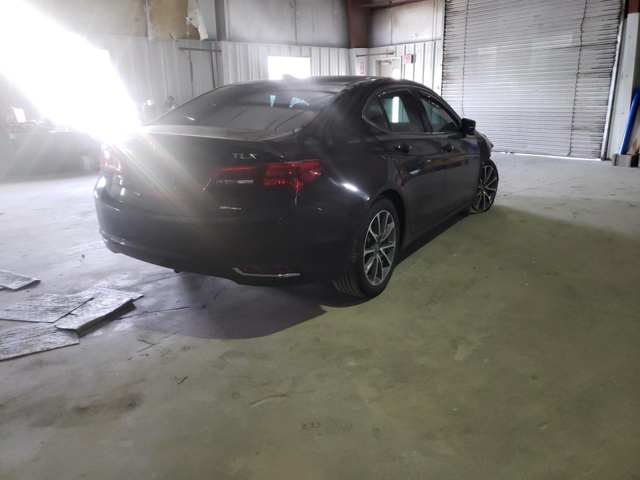 Photo 4 from auction – 2015 ACURA TLX TECH with VIN 19UUB3F54FA010566