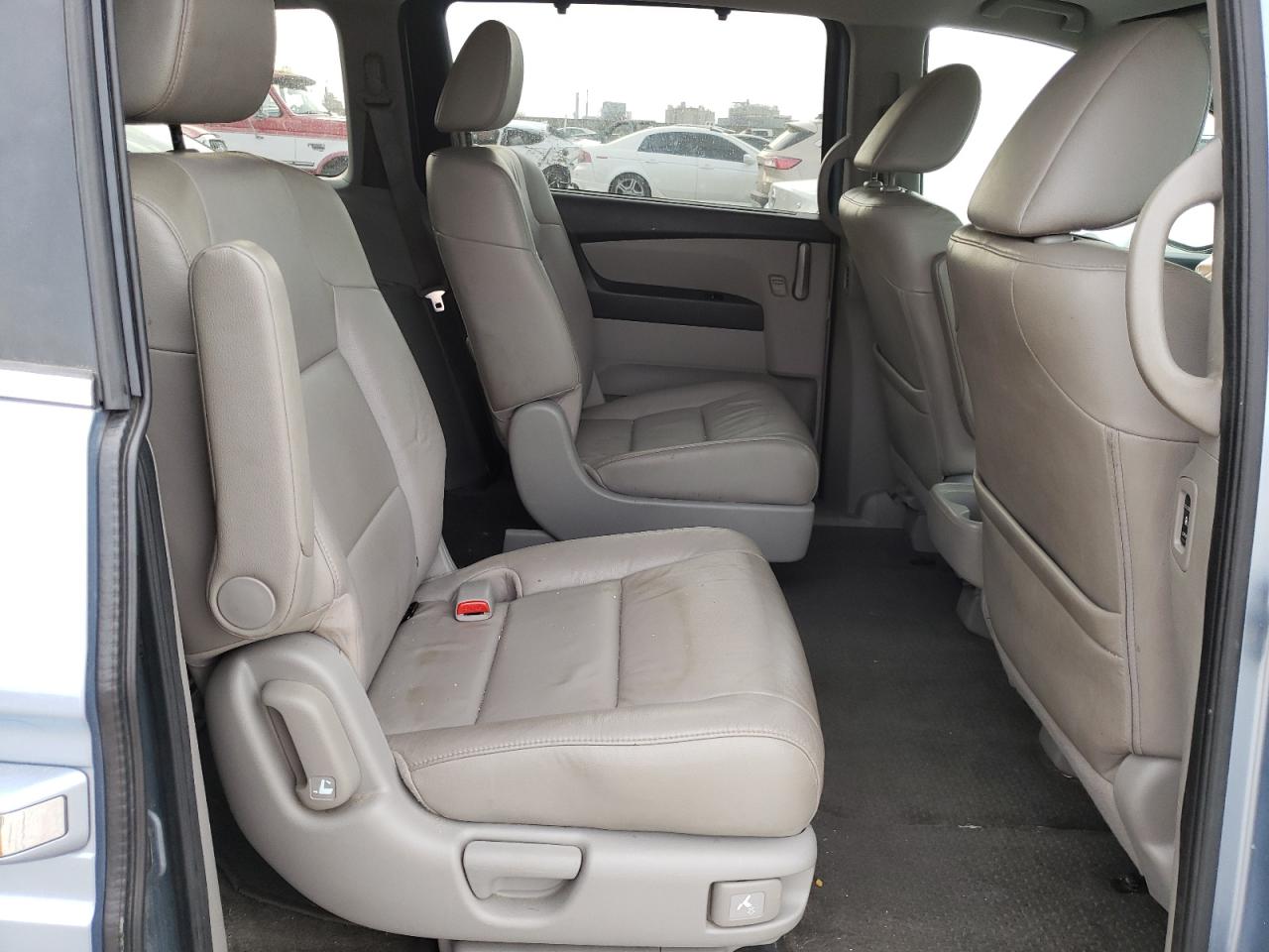 Photo 6 from auction – 2013 HONDA ODYSSEY EX with VIN 5FNRL5H67DB069375