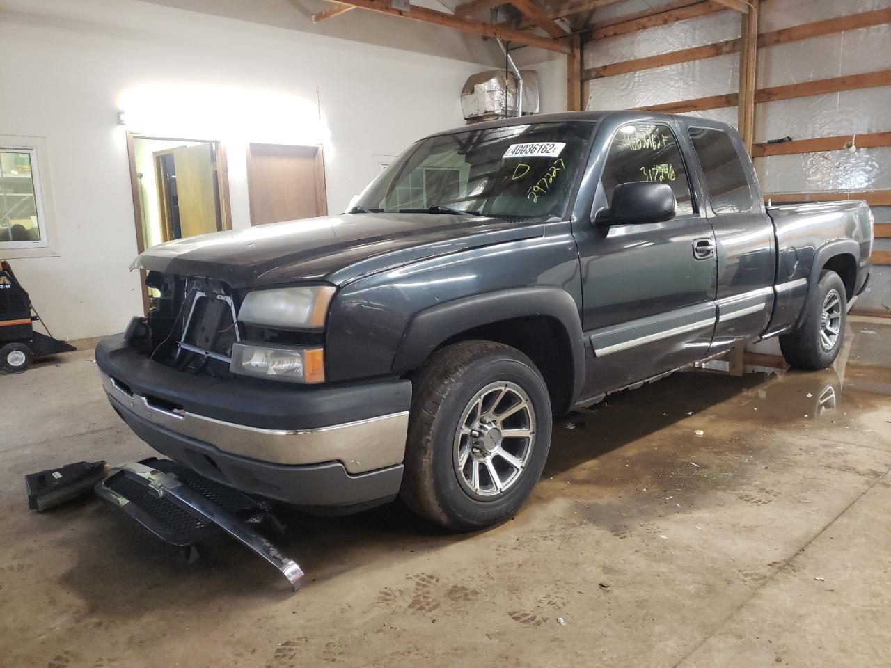 Photo 2 from auction – 2005 CHEVROLET SILVERADO with VIN 1GCEC19Z95Z297227