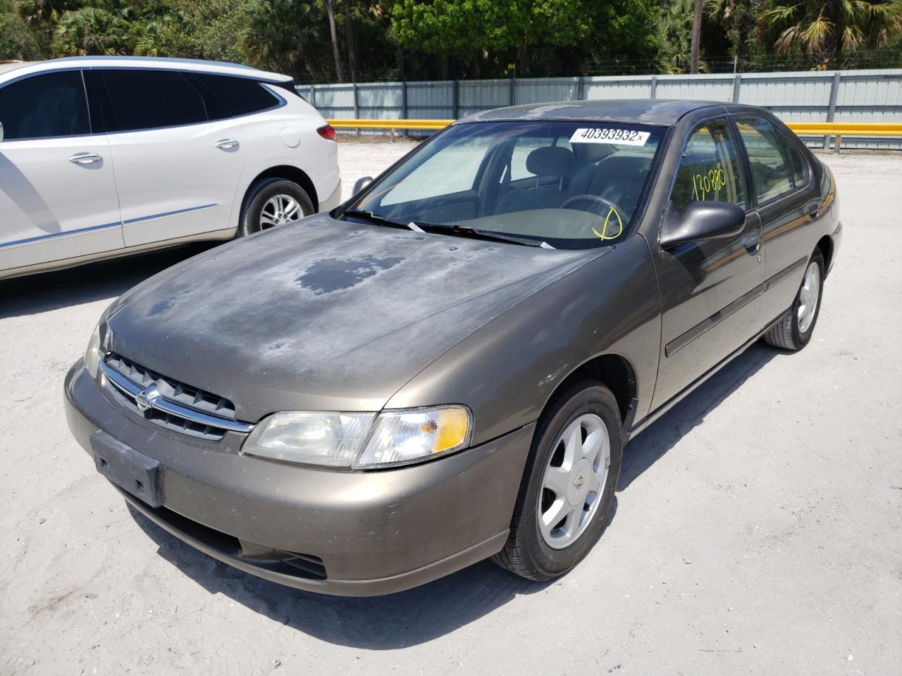 Photo 2 from auction – 1998 NISSAN ALTIMA XE with VIN 1N4DL01D5WC118648