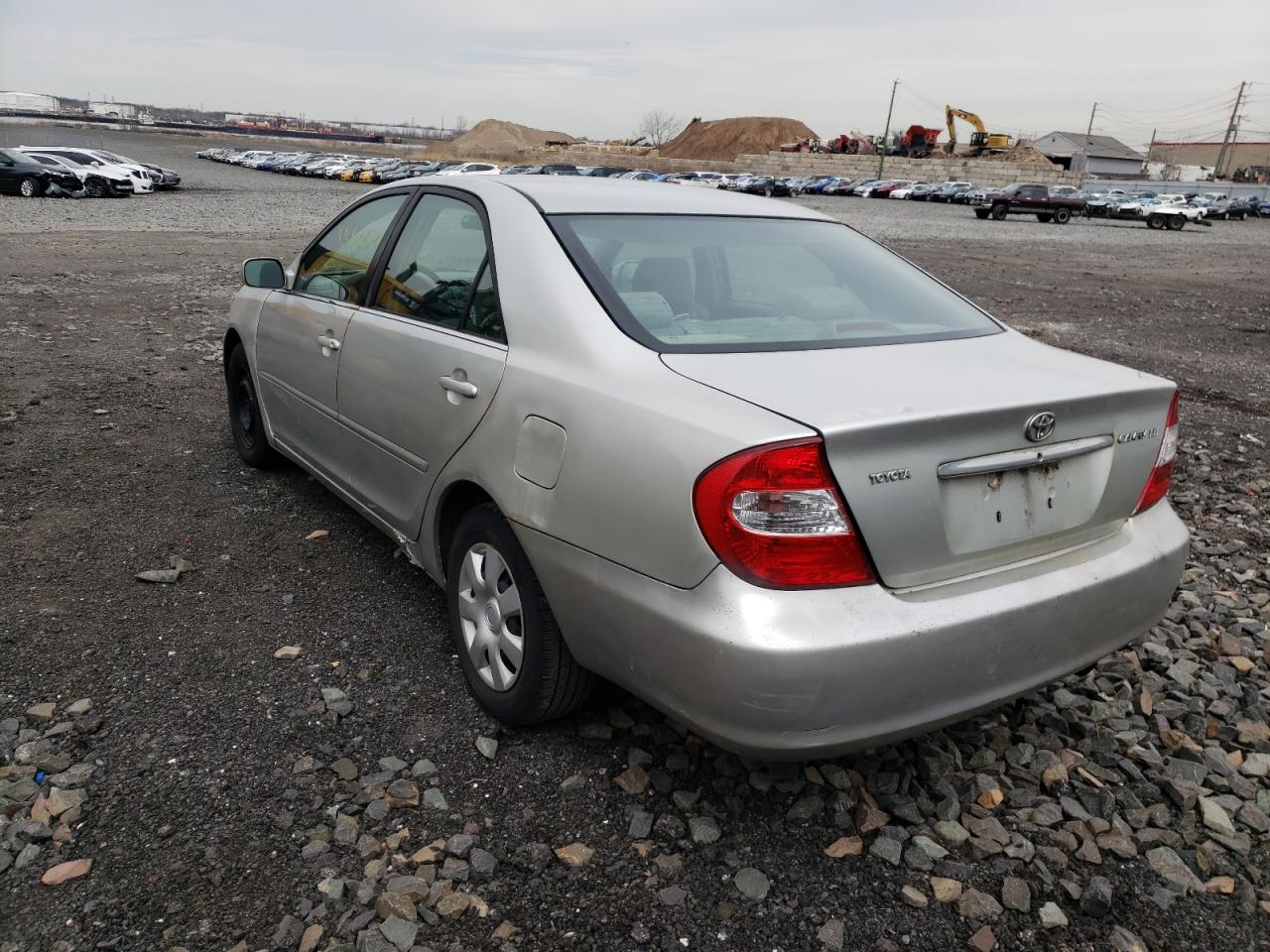 Photo 3 from auction – 2002 TOYOTA CAMRY with VIN 4T1BE32K22U040307